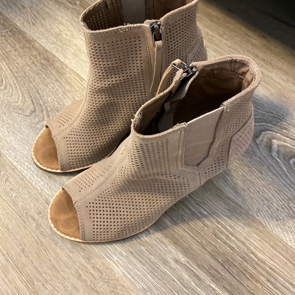 Tom’s Majorca Peep Toe Bootie-Sz-6.5